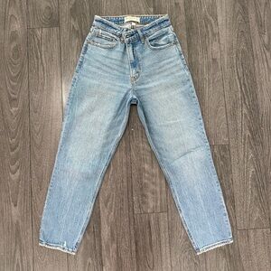 Abercrombie & Fitch Ankle Jeans The Mom High Rise